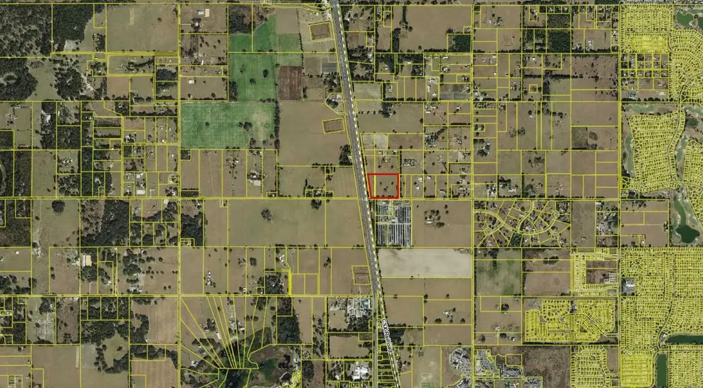 4040 County Road 104 Oxford FL 34484