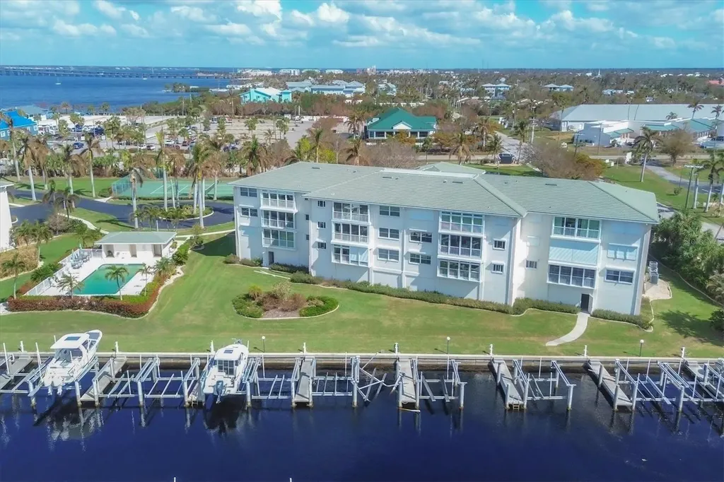 1250 W Marion Avenue Punta Gorda FL 33950