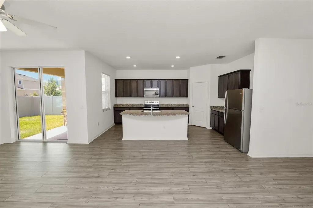 6170 Dolostone Drive Lakeland FL 33811