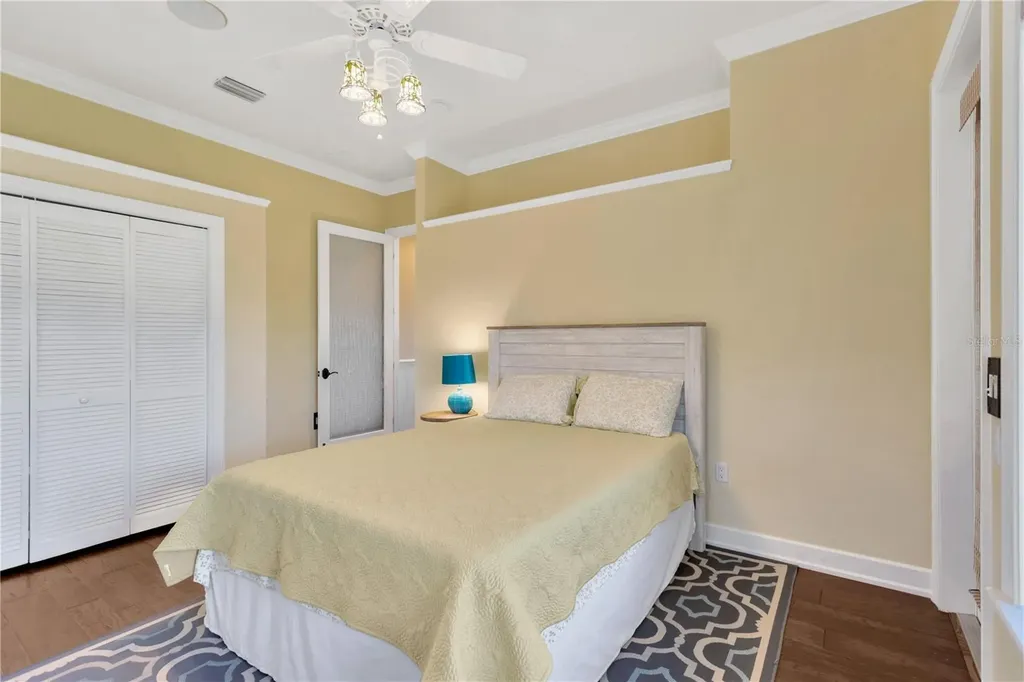 511 Seaview Drive Tarpon Springs FL 34689