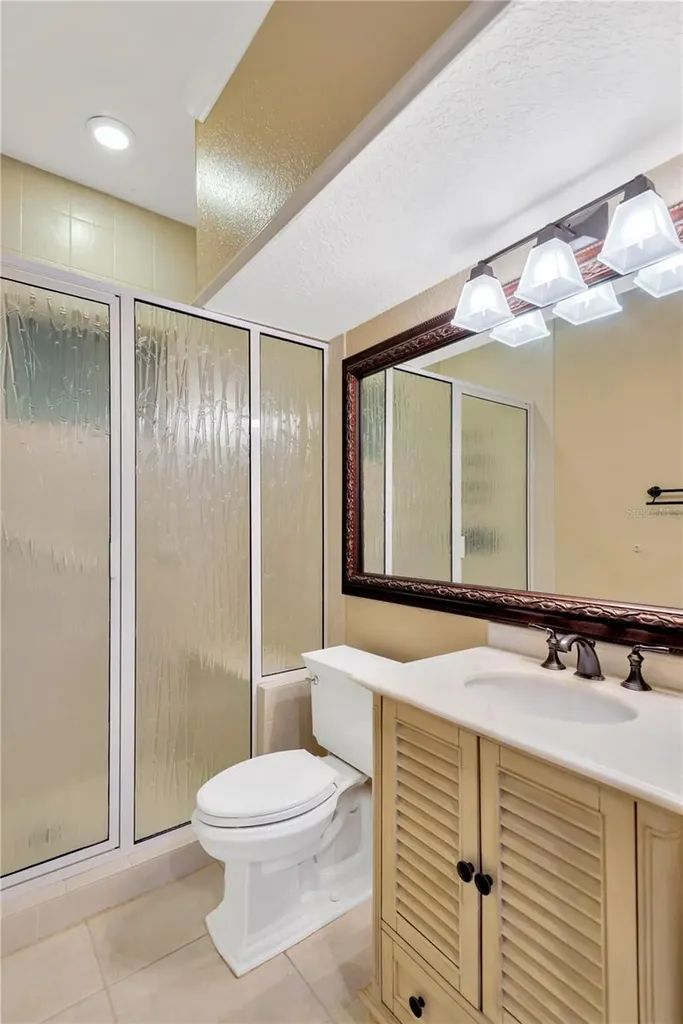 511 Seaview Drive Tarpon Springs FL 34689