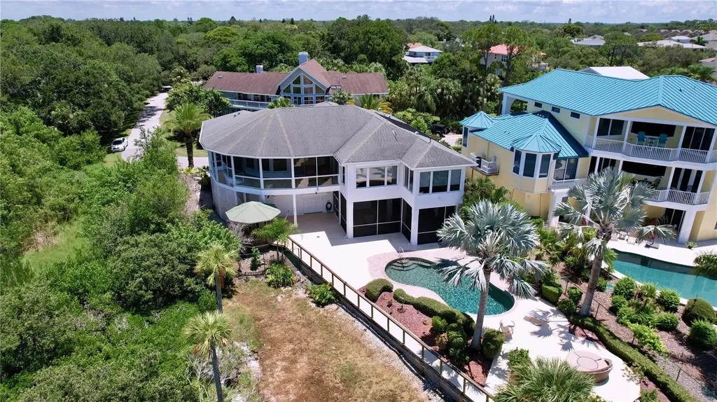 511 Seaview Drive Tarpon Springs FL 34689