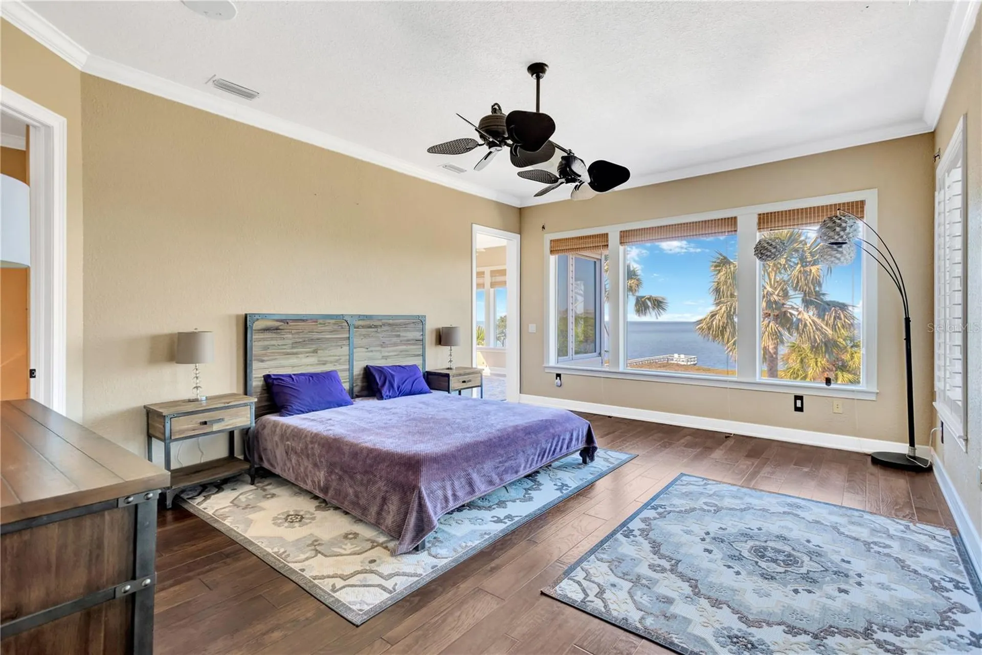 511 Seaview Drive Tarpon Springs FL 34689