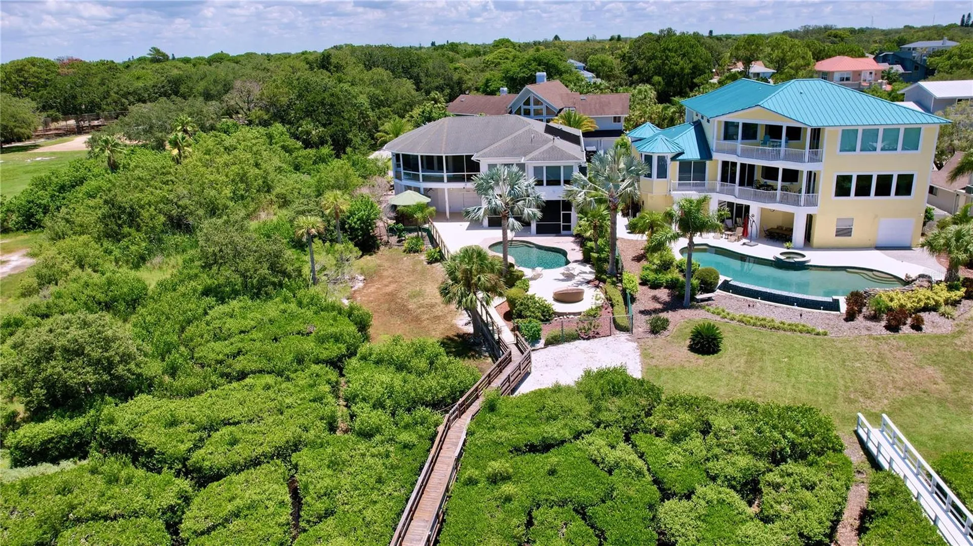 511 Seaview Drive Tarpon Springs FL 34689
