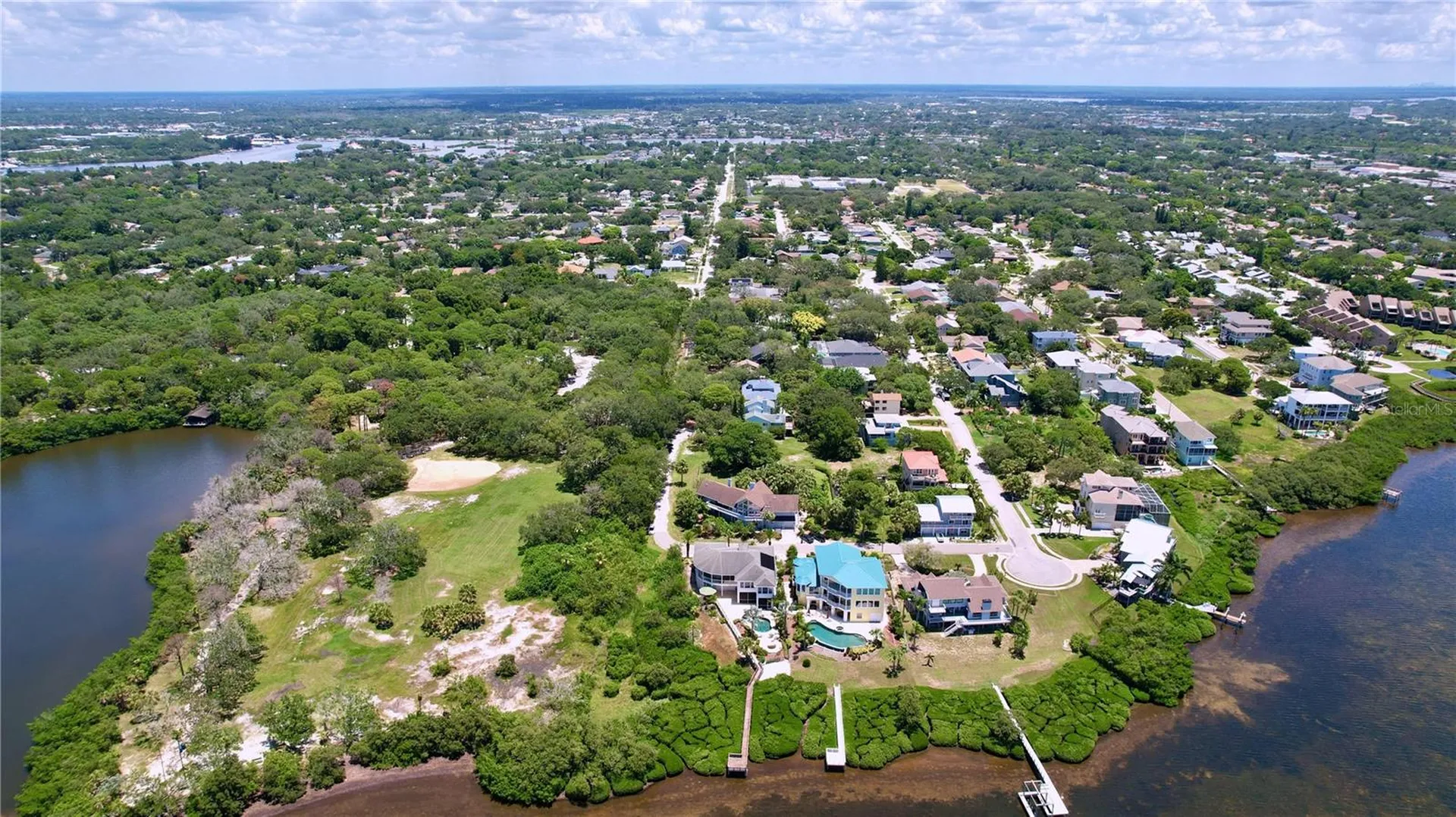 511 Seaview Drive Tarpon Springs FL 34689