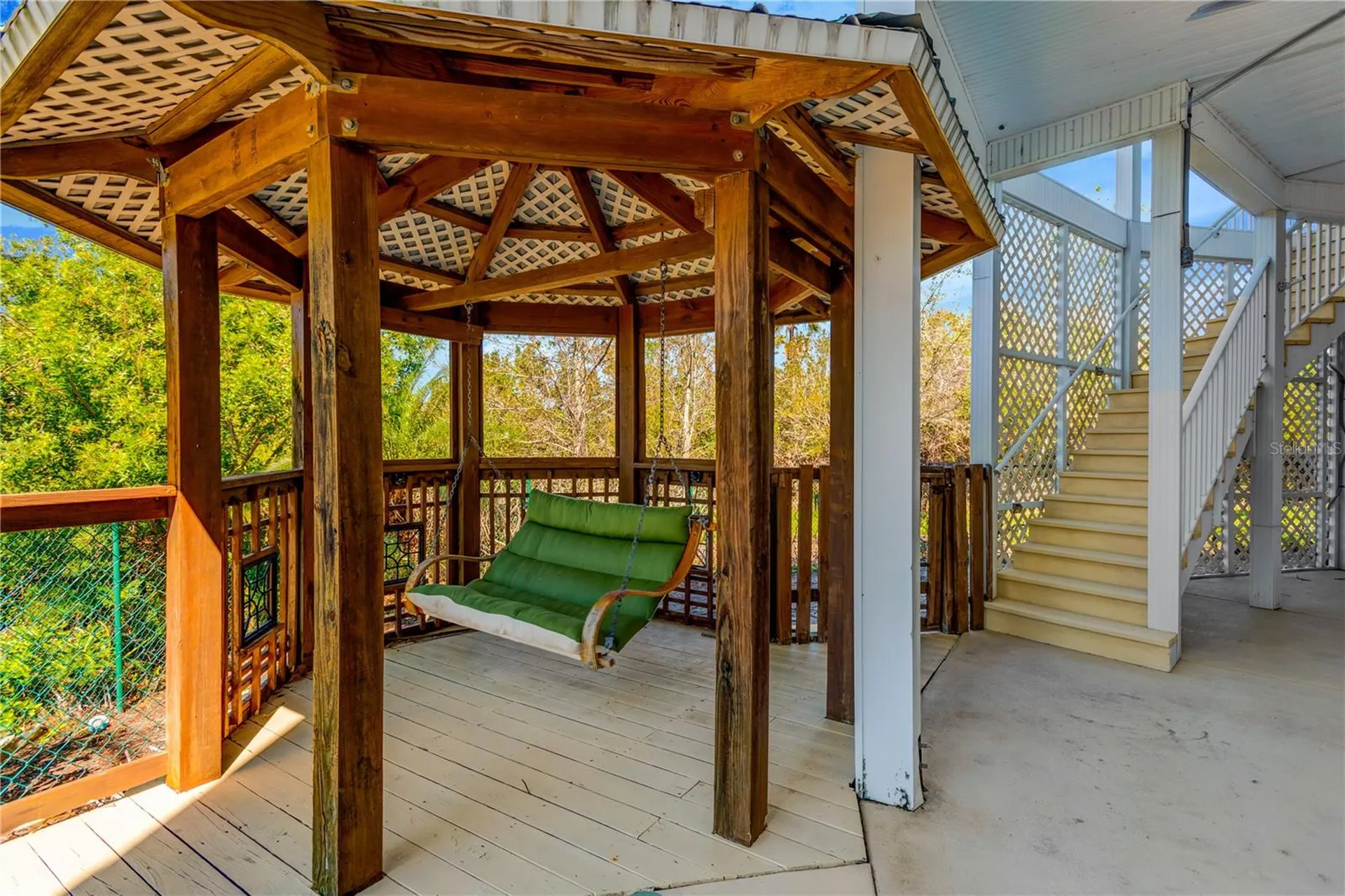 511 Seaview Drive Tarpon Springs FL 34689
