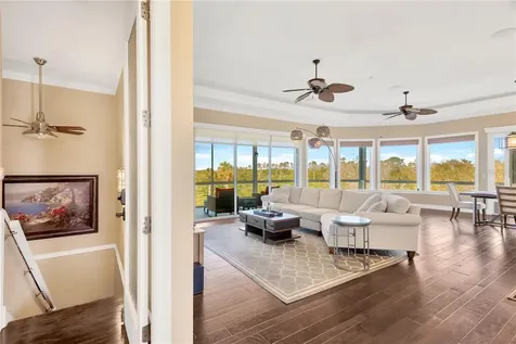 511 Seaview Drive Tarpon Springs FL 34689
