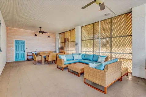 511 Seaview Drive Tarpon Springs FL 34689