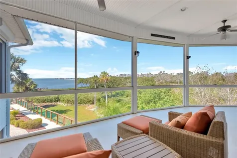 511 Seaview Drive Tarpon Springs FL 34689