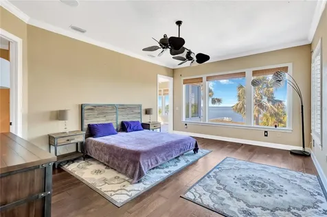 511 Seaview Drive Tarpon Springs FL 34689