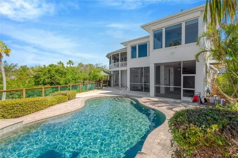511 Seaview Drive Tarpon Springs FL 34689
