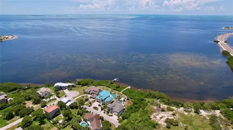 511 Seaview Drive Tarpon Springs FL 34689