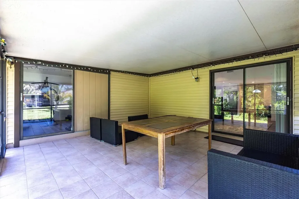 2345 Outrigger Lane Naples FL 34104