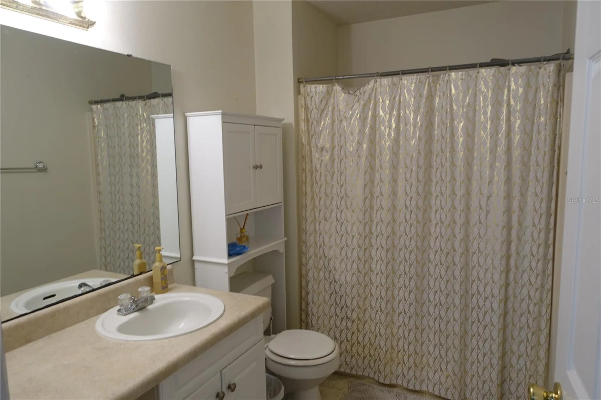 1694 April Avenue Deltona FL 32725