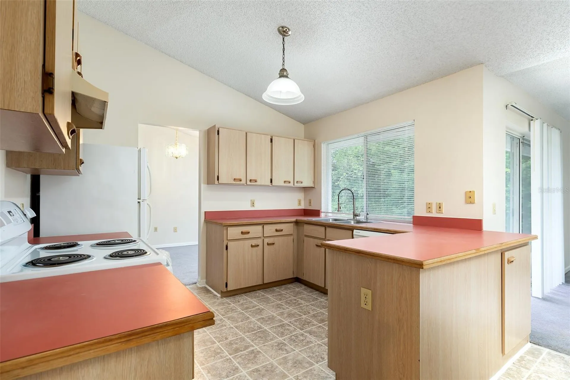 1694 April Avenue Deltona FL 32725
