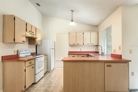 1694 April Avenue Deltona FL 32725