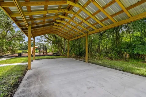 8821 N River Road Tampa FL 33635