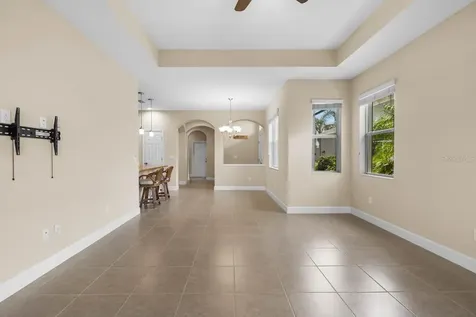 809 Chipper Drive Sun City Center FL 33573