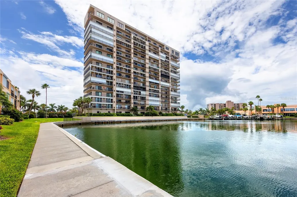 7300 Sun Island Drive S South Pasadena FL 33707