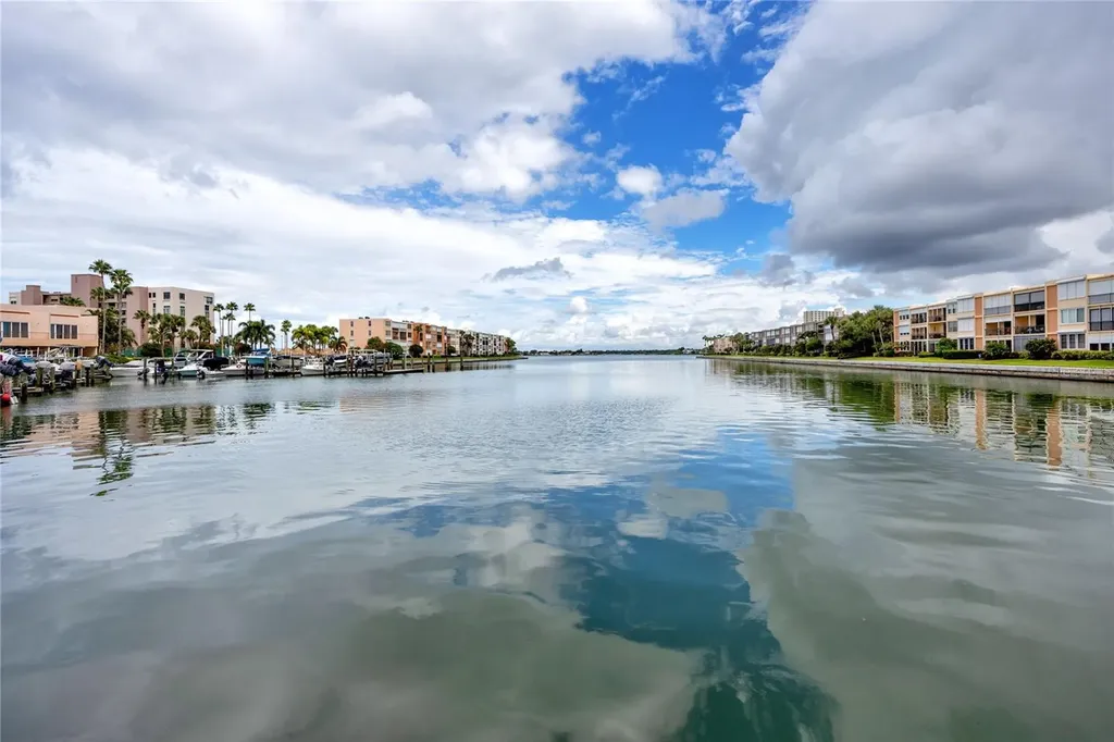 7300 Sun Island Drive S South Pasadena FL 33707