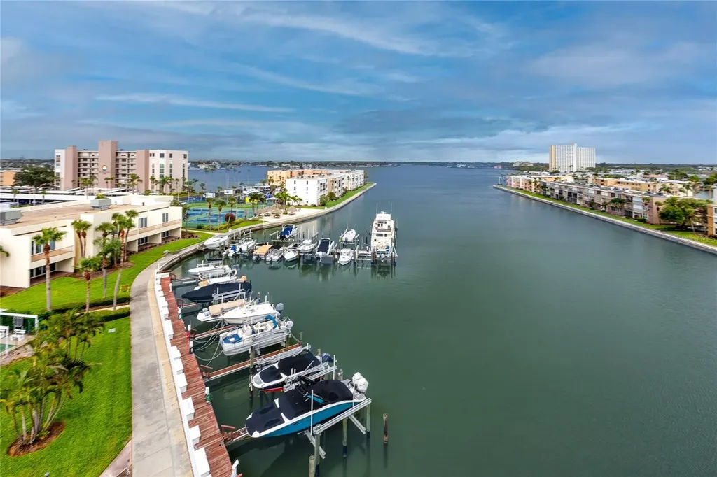 7300 Sun Island Drive S South Pasadena FL 33707