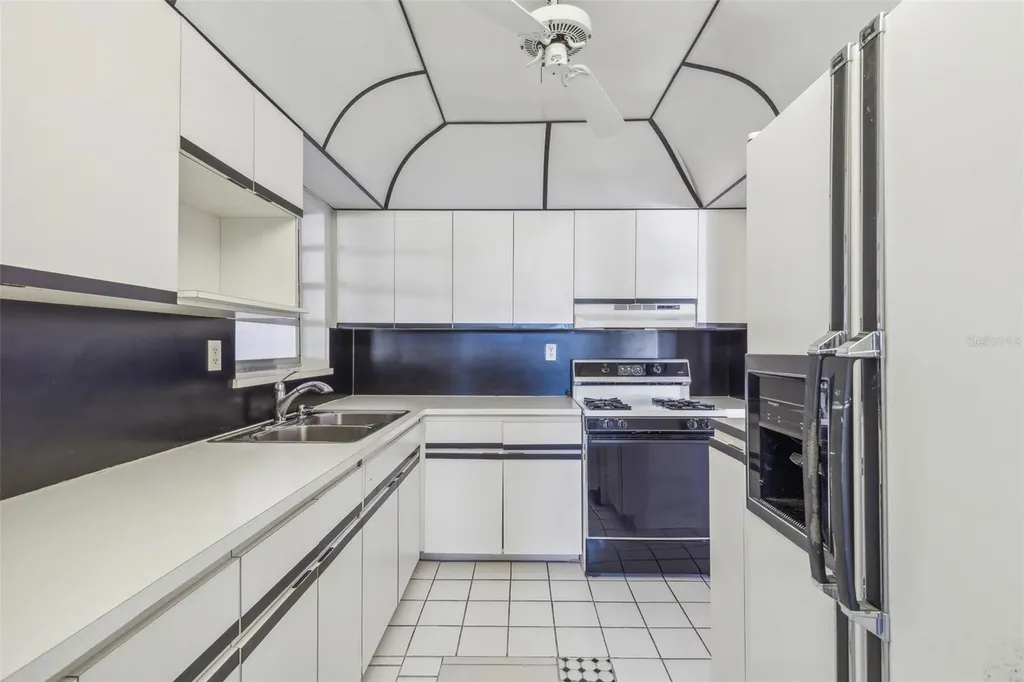 10471 SW 141 Street Miami FL 33176