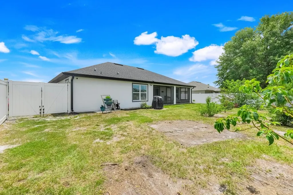 2412 Ainsworth Avenue Deltona FL 32738