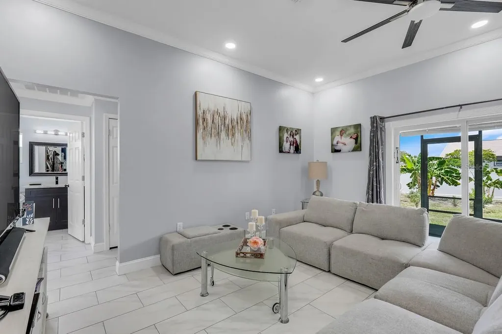 2412 Ainsworth Avenue Deltona FL 32738