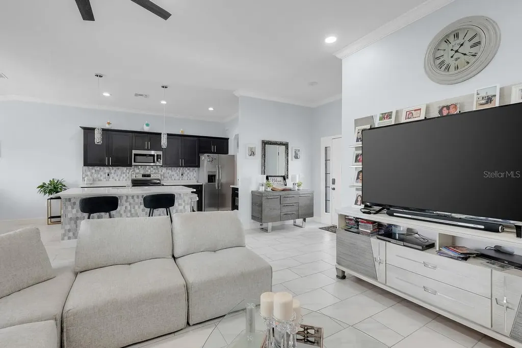 2412 Ainsworth Avenue Deltona FL 32738