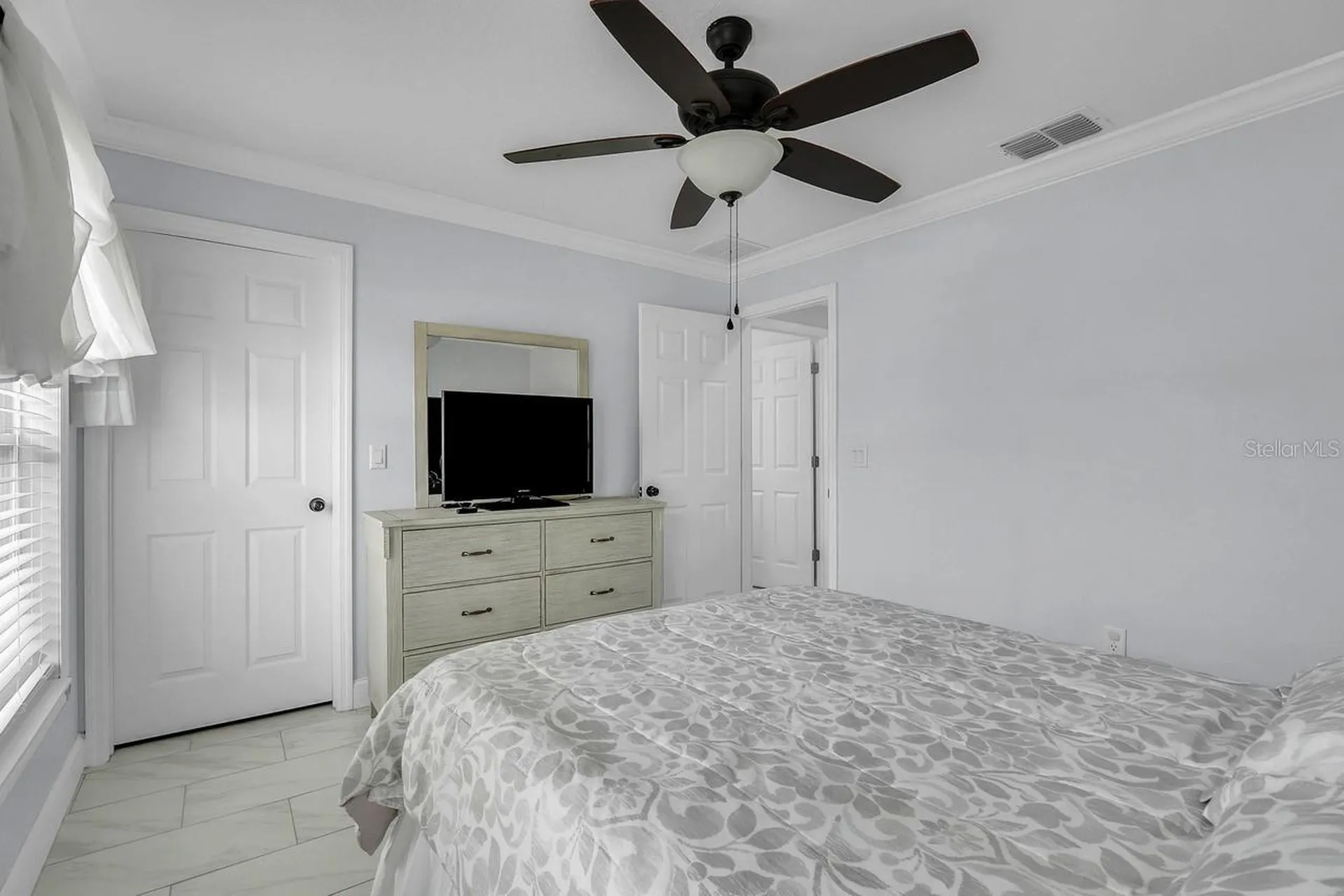 2412 Ainsworth Avenue Deltona FL 32738