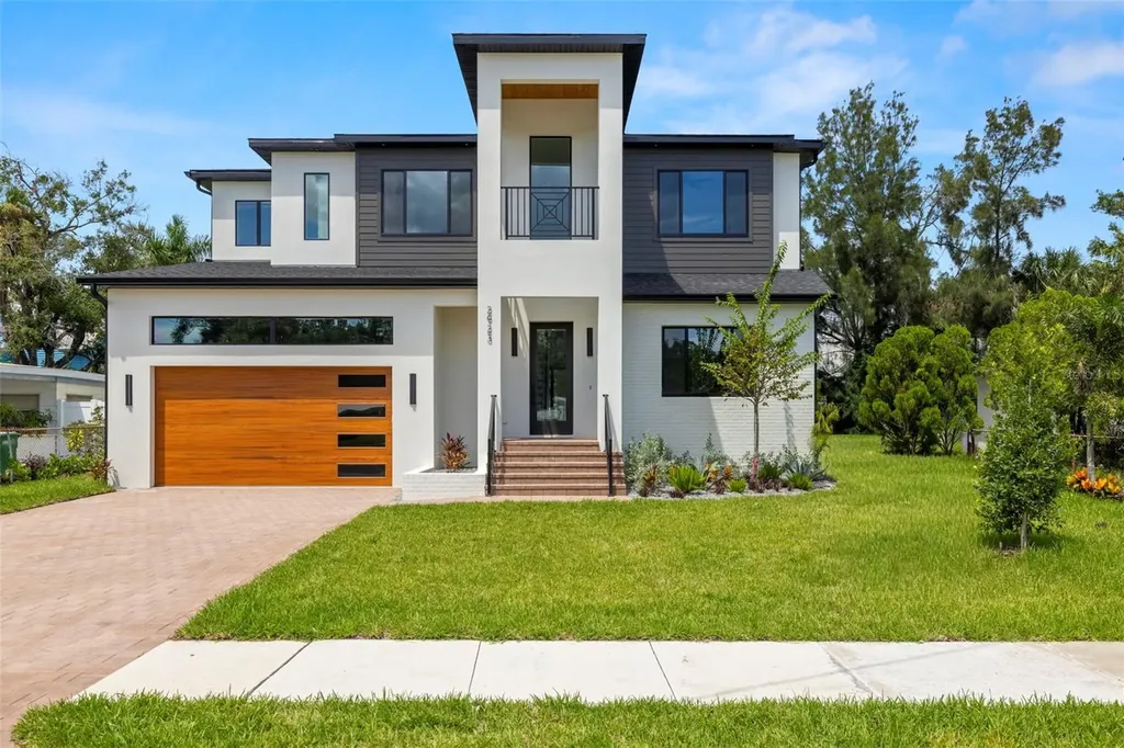 2923 W Averill Avenue Tampa FL 33611