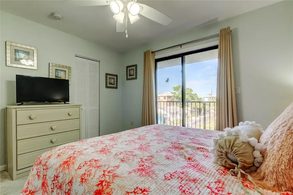 135 92nd Avenue Treasure Island FL 33706