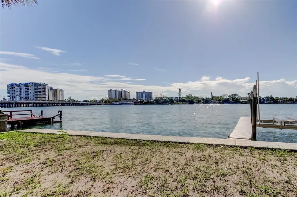 135 92nd Avenue Treasure Island FL 33706
