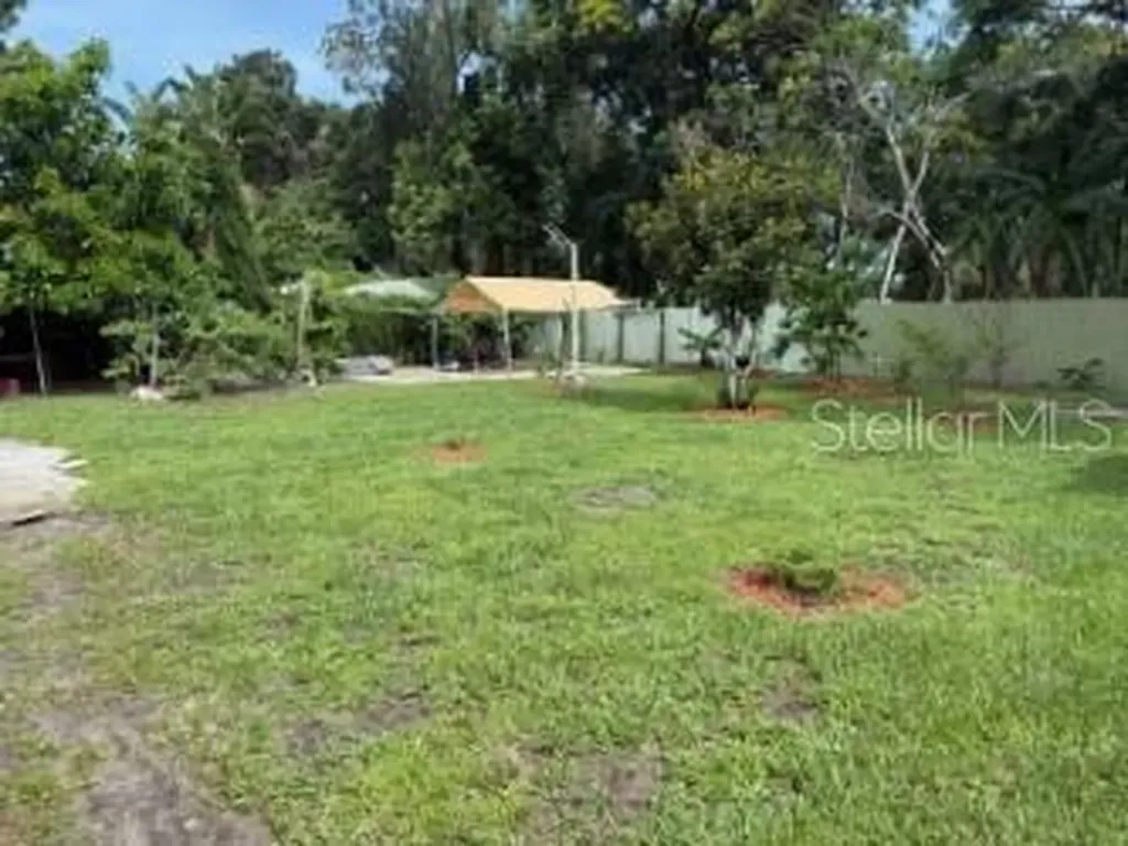 5925 Dahlia Drive Orlando FL 32807
