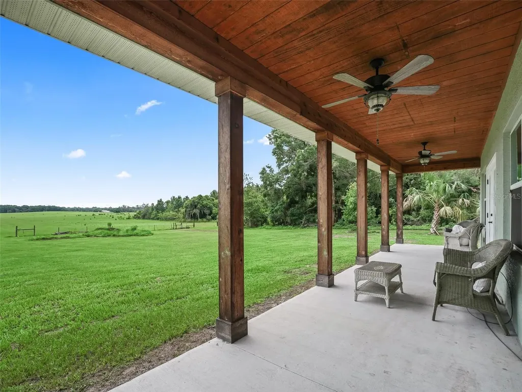 8567 Cr 635 Bushnell FL 33513