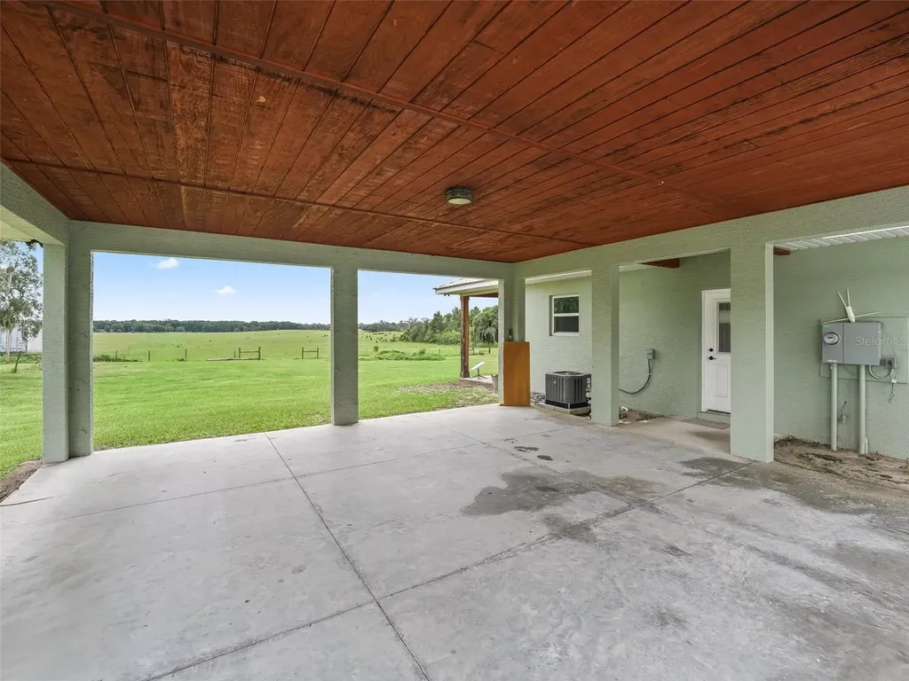 8567 Cr 635 Bushnell FL 33513