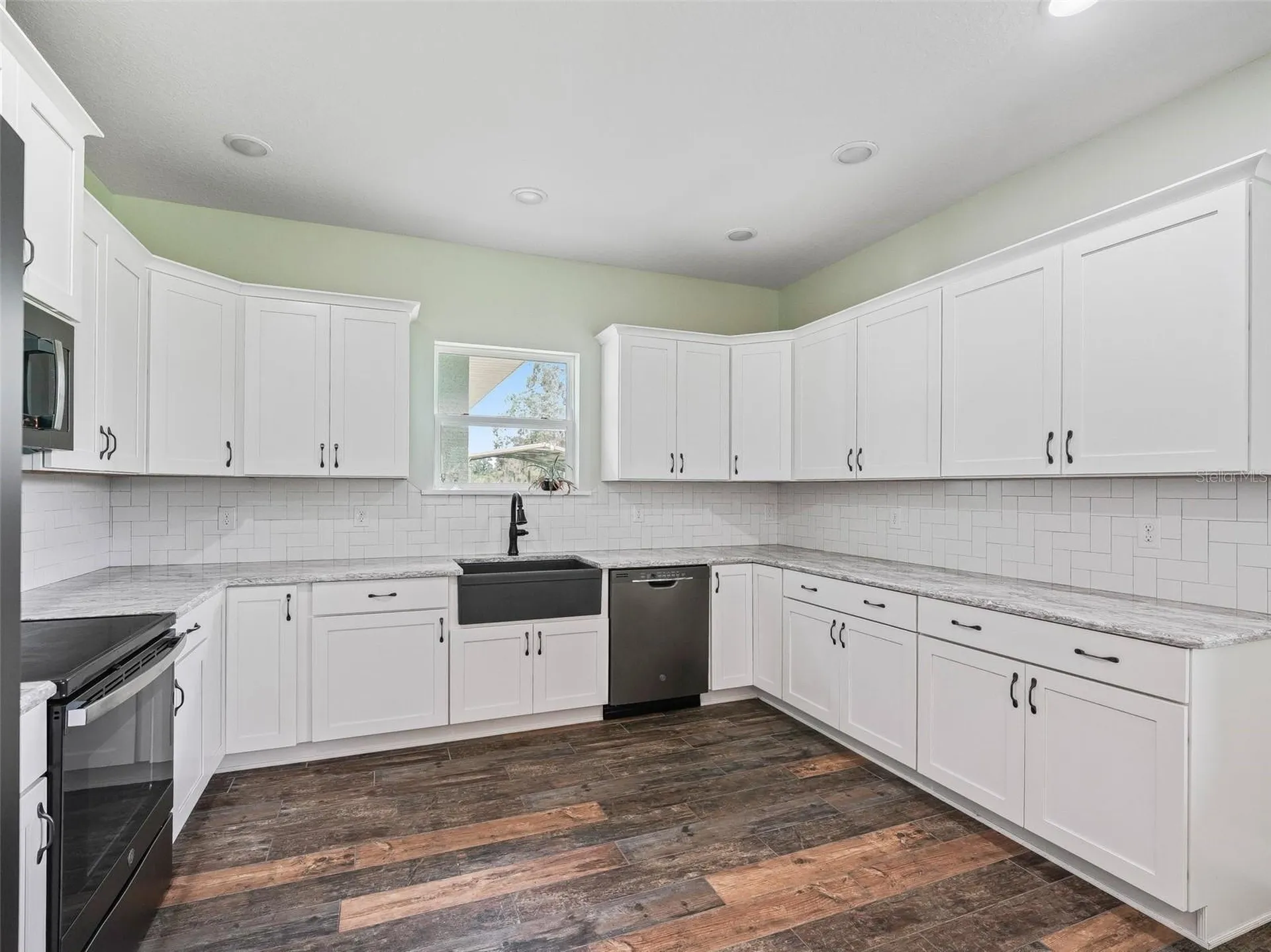8567 Cr 635 Bushnell FL 33513