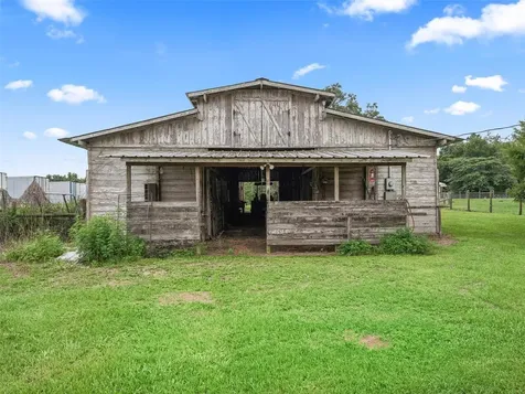 8567 Cr 635 Bushnell FL 33513