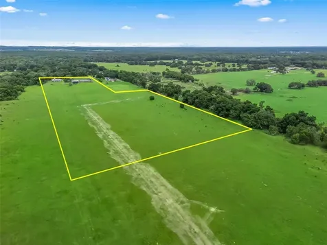 8567 Cr 635 Bushnell FL 33513