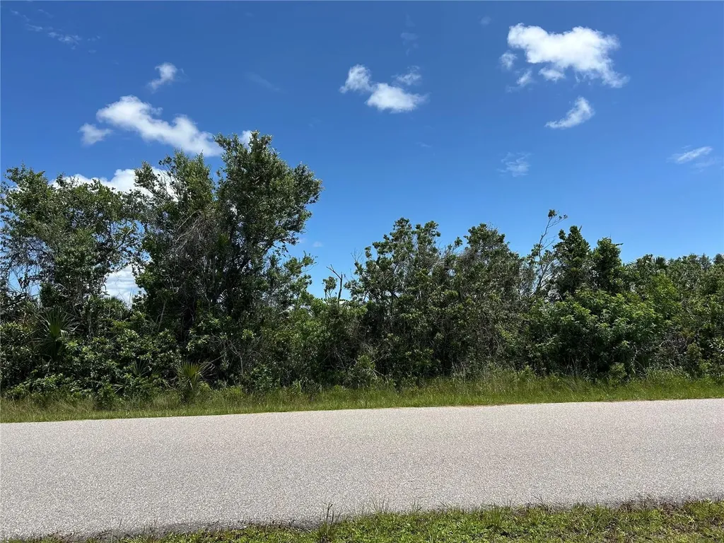 15657 Hennipen Circle Port Charlotte FL 33981
