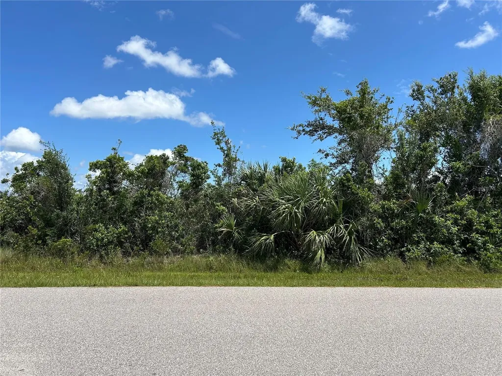 15649 Hennipen Circle Port Charlotte FL 33981