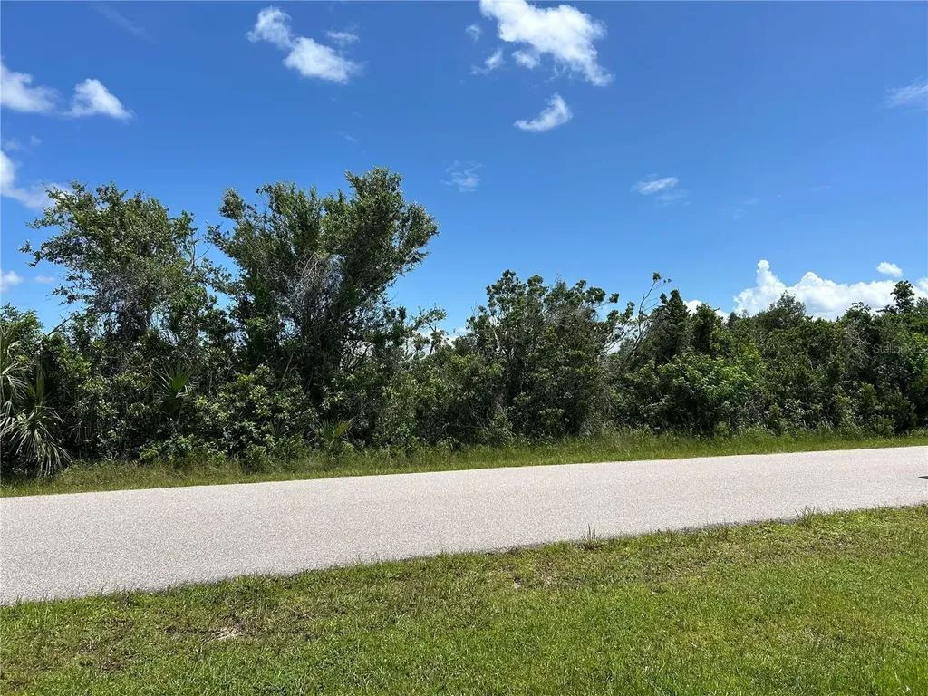 15649 Hennipen Circle Port Charlotte FL 33981