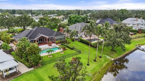 6012 Shore Acres Drive Bradenton FL 34209