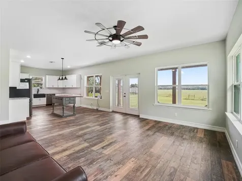 8567 Cr 635 Bushnell FL 33513