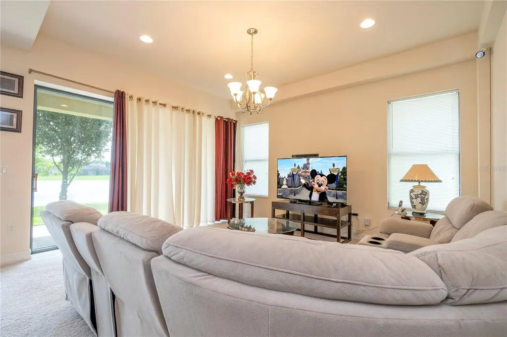 11009 Mobberley Circle Orlando FL 32832
