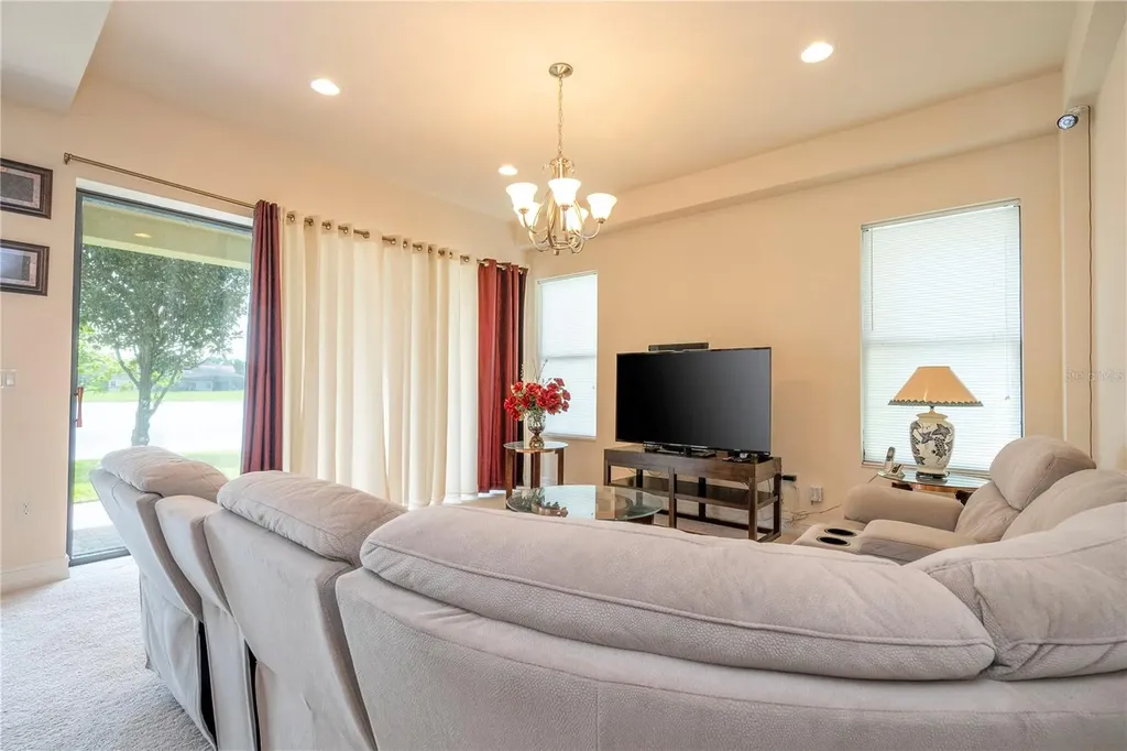 11009 Mobberley Circle Orlando FL 32832