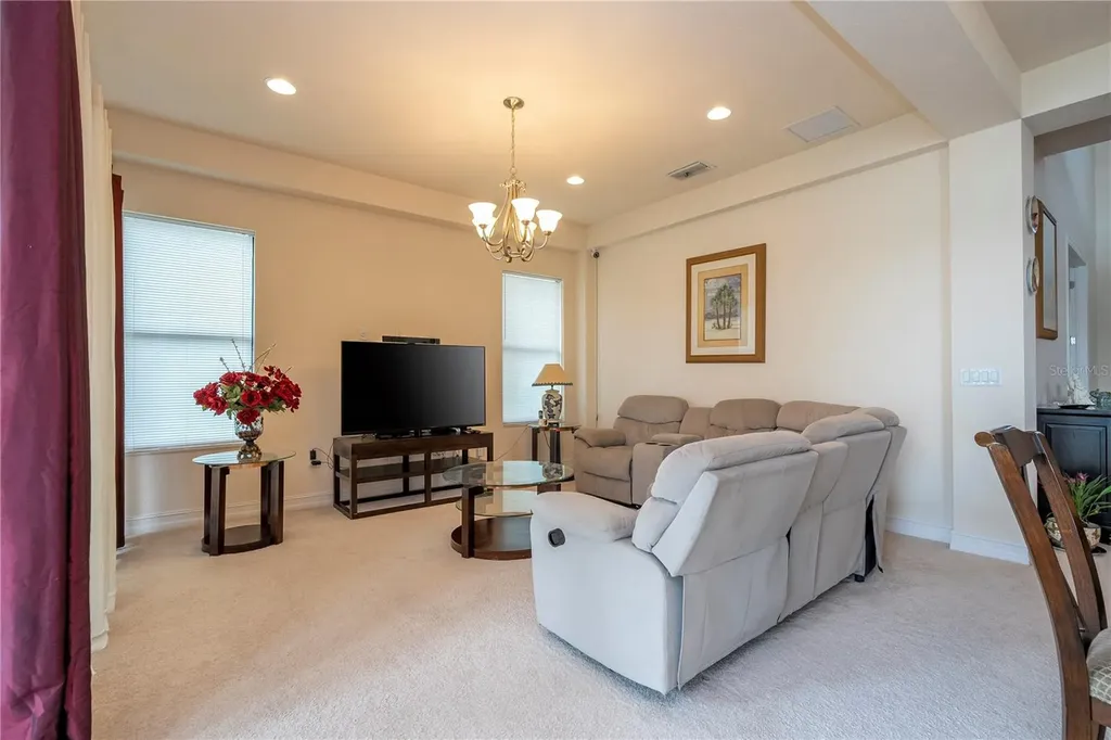 11009 Mobberley Circle Orlando FL 32832