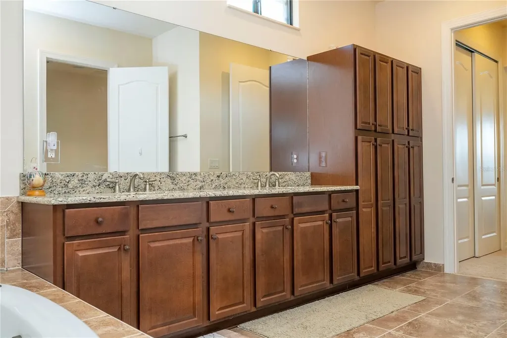 11009 Mobberley Circle Orlando FL 32832