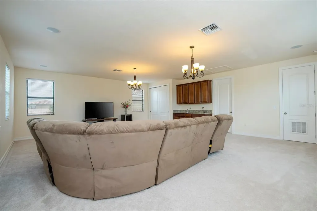 11009 Mobberley Circle Orlando FL 32832