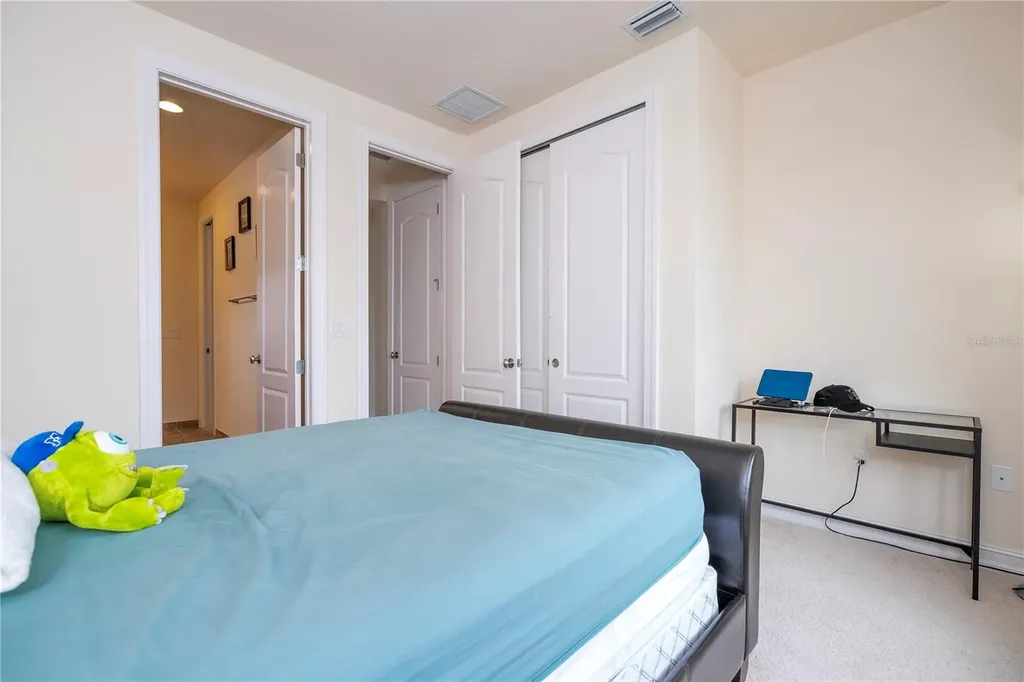11009 Mobberley Circle Orlando FL 32832